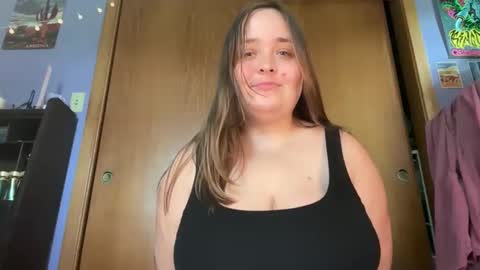 Snapshot of brattywinnie chatting on May 2026 06:47:02 PM BrattyWInnie online show from May 2026 06:47:02 PM