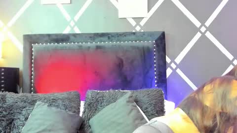 bravepetunia online show from October 2025 12:26:01 PM