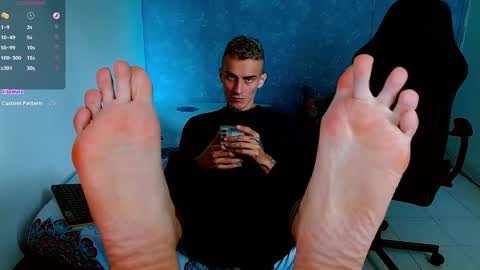 Snapshot of bray_hotboy chatting on February 2025 04:07:01 PM Bray Hotboy online show from February 2025 04:07:01 PM