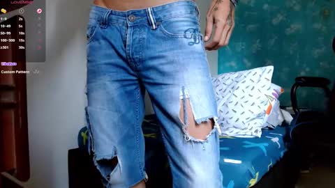 Snapshot of bray_hotboy chatting on February 2025 05:18:02 PM Bray Hotboy online show from February 2025 05:18:02 PM