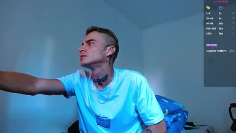 Snapshot of bray_hotboy chatting on September 2025 07:52:02 PM Bray Hotboy online show from September 2025 07:52:02 PM