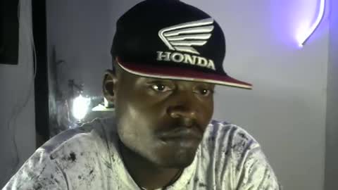 Snapshot of brayan1111x chatting on November 2025 02:06:01 AM brayan1111x online show from November 2025 02:06:01 AM