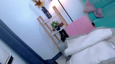 Snapshot of brazeen chatting on December 2025 11:06:02 AM brazeen online show from December 2025 11:06:02 AM