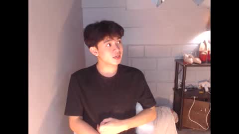 Snapshot of brazeen chatting on March 2026 12:33:01 PM brazeen online show from March 2026 12:33:01 PM