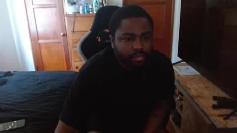 Breadw1nnah online show from May 2026 06:16:02 PM