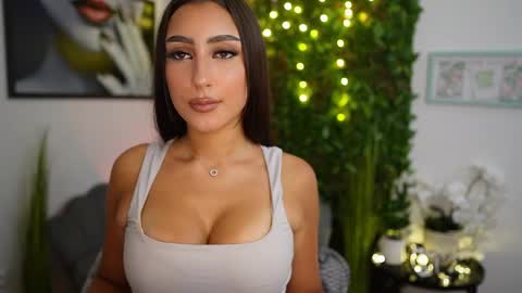 Bree online show from September 2025 01:44:02 PM