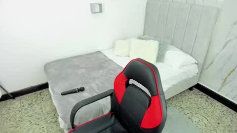 Snapshot of brenda_hot02 chatting on October 2025 07:13:02 PM brenda_hot02 online show from October 2025 07:13:02 PM