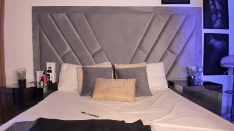 Brenda online show from April 2026 09:53:02 PM