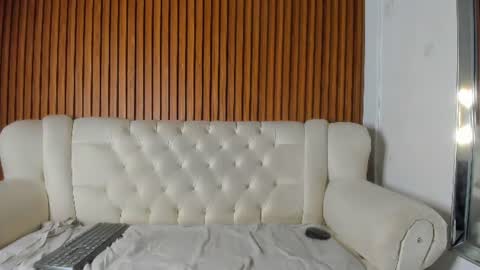 brenda_thomp online show from June 2026 02:05:01 AM