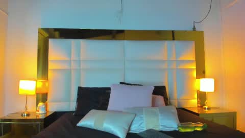 brenda_thomp online show from August 2026 04:00:01 AM