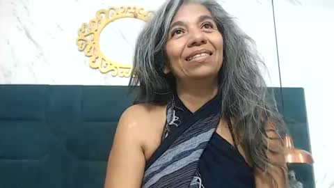 BRENDA VELASQUEZ online show from May 2026 07:00:02 PM
