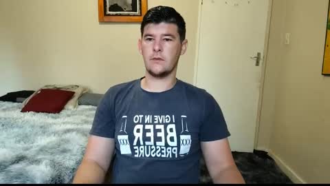 ask me lol online show from March 2025 04:38:02 AM