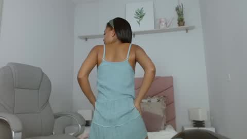 Snapshot of brendathompson_ chatting on January 2025 04:12:02 PM Brenda online show from January 2025 04:12:02 PM