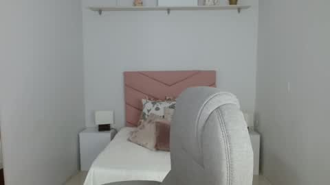 Snapshot of brendathompson_ chatting on January 2025 12:47:02 PM Brenda online show from January 2025 12:47:02 PM