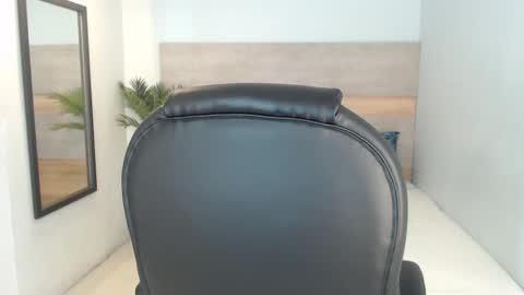 Snapshot of brendathompson_ chatting on September 2025 01:40:02 AM Brenda online show from September 2025 01:40:02 AM