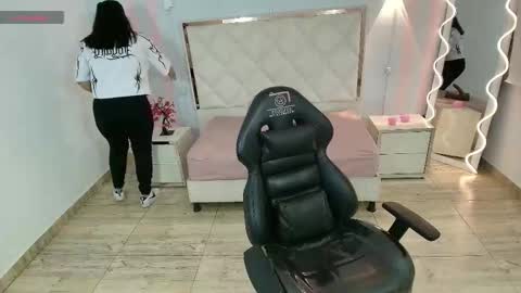 BRENDDA  online show from January 2026 03:09:02 AM