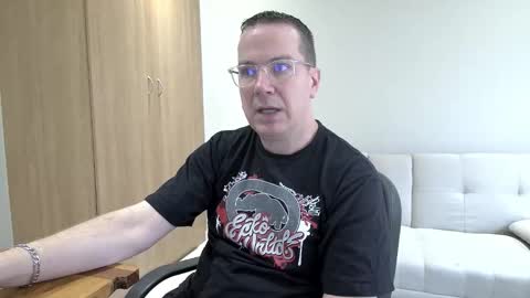 Snapshot of brettdj chatting on November 2025 09:28:02 AM Brett online show from November 2025 09:28:02 AM