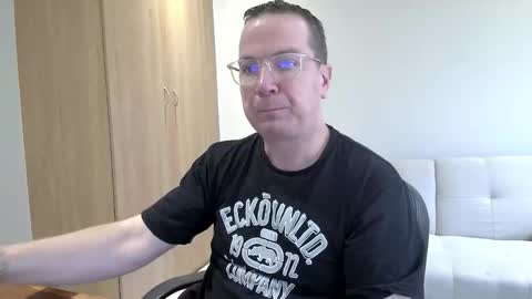 Snapshot of brettdj chatting on November 2025 10:36:02 AM Brett online show from November 2025 10:36:02 AM