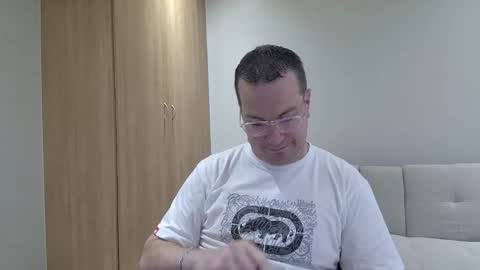 Snapshot of brettdj chatting on December 2025 01:49:02 PM Brett online show from December 2025 01:49:02 PM