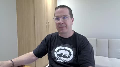 Snapshot of brettdj chatting on January 2026 02:11:01 PM Brett online show from January 2026 02:11:01 PM