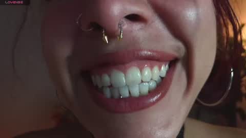Snapshot of bri_von_dhara_ chatting on July 2026 10:49:02 PM Bri online show from July 2026 10:49:02 PM