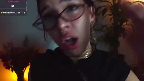 Snapshot of bri_von_dhara_ chatting on July 2026 11:51:01 PM Bri online show from July 2026 11:51:01 PM