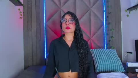 B R I A  online show from May 2026 02:51:02 AM