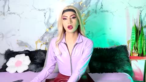 briana_white online show from June 2026 07:04:02 PM