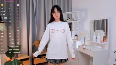 Hanna online show from November 2025 01:04:02 AM