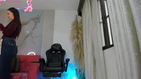    online show from October 2025 11:53:01 AM