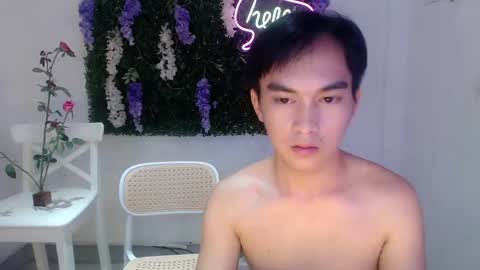 brie_belle online show from February 2025 10:59:02 AM