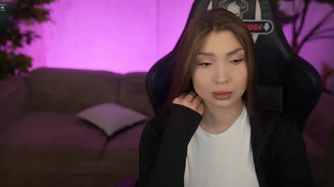 Diamonds Girls online show from April 2026 07:04:01 AM