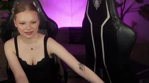 Diamonds Girls online show from May 2026 07:00:02 PM