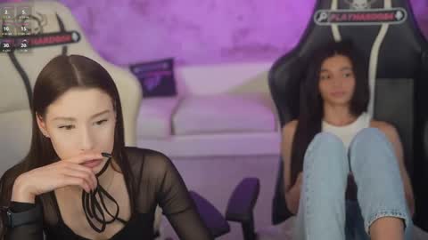 Diamonds Girls online show from May 2026 07:33:01 PM