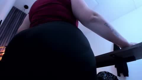 Snapshot of brigittemiller chatting on November 2025 04:18:02 PM BRIGITTE online show from November 2025 04:18:02 PM