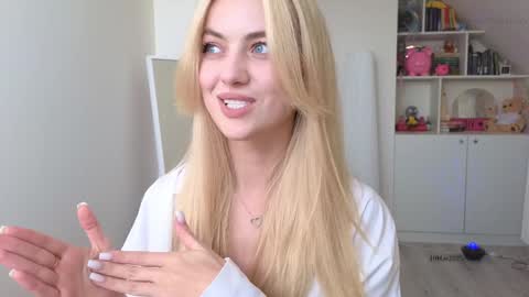 Vi. online show from March 2025 11:12:02 AM