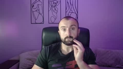 brindlefly69 online show from October 2025 10:34:02 AM