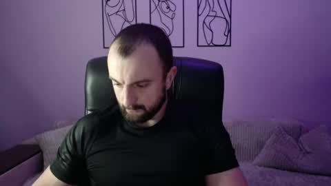 brindlefly69 online show from February 2026 12:01:02 PM