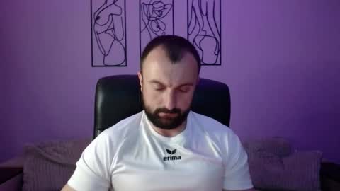 brindlefly69 online show from May 2026 10:23:02 AM