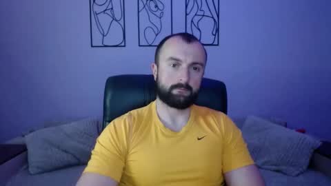 brindlefly69 online show from May 2026 10:36:01 AM