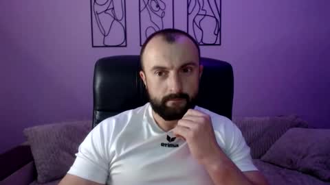 brindlefly69 online show from June 2026 11:16:02 AM