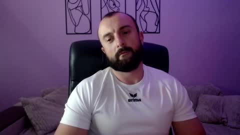 brindlefly69 online show from June 2026 10:15:01 AM