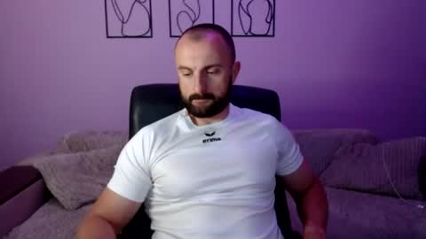 brindlefly69 online show from June 2026 10:35:02 AM