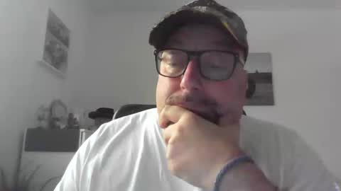 Brisco schner Schwanz online show from November 2025 10:27:01 AM