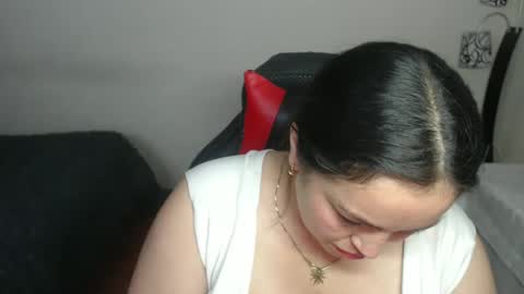 scarleth    follow mee 3 kis online show from October 2025 01:53:02 AM