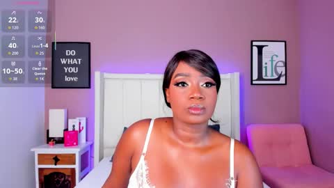 Britany online show from November 2025 06:59:02 PM