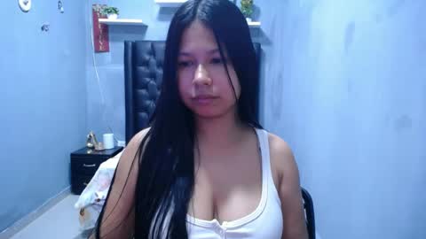 britanyx1 online show from April 2026 02:12:02 PM