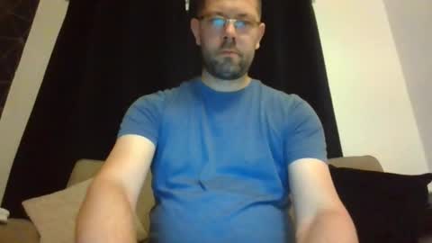 britguy6985 online show from October 2025 07:33:01 PM