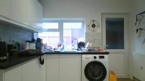 Snapshot of britguy6985 chatting on February 2026 10:30:01 AM britguy6985 online show from February 2026 10:30:01 AM