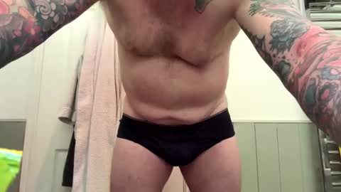 Tinypaul7 online show from May 2026 11:16:01 AM